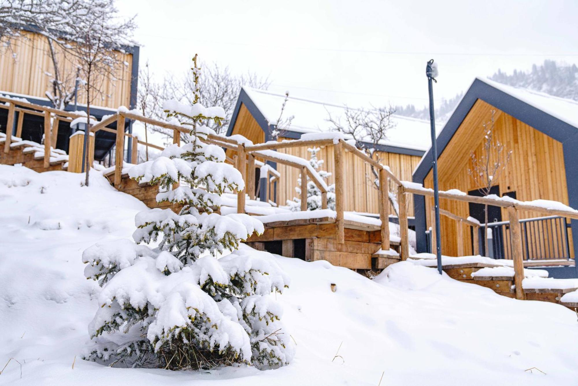 Qazaq Auyl Eco Hotel Алмати Екстер'єр фото