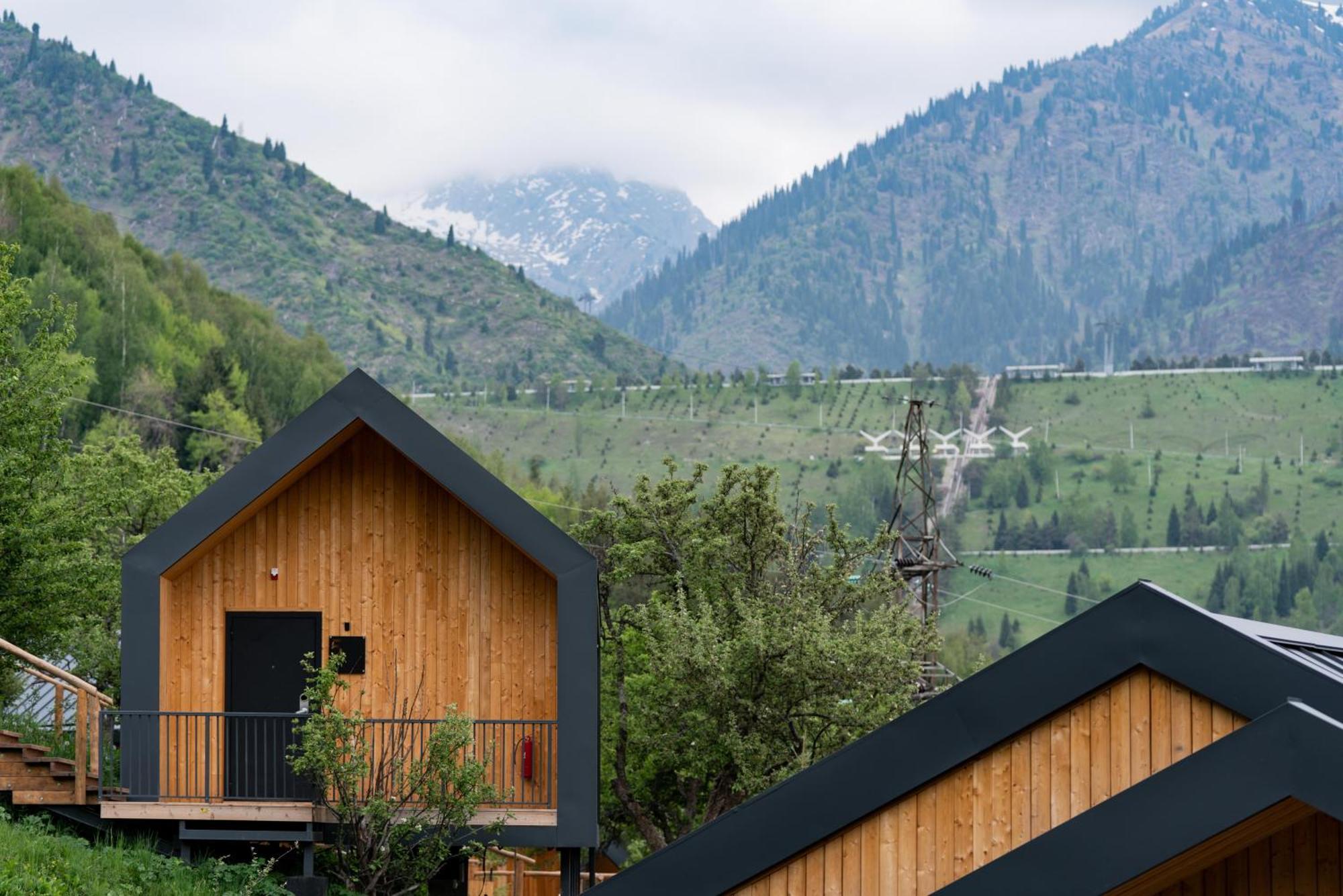 Qazaq Auyl Eco Hotel Алмати Екстер'єр фото
