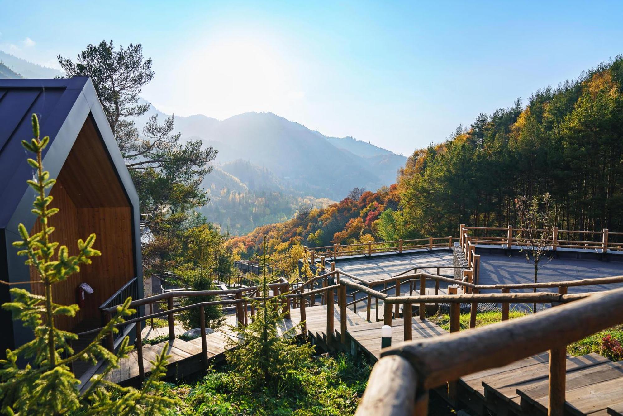 Qazaq Auyl Eco Hotel Алмати Екстер'єр фото